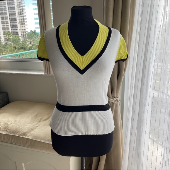 Louis Feraud Tops - Vtg Louis Feraud White Knit Yellow Accented V Neck Cinch Waist S